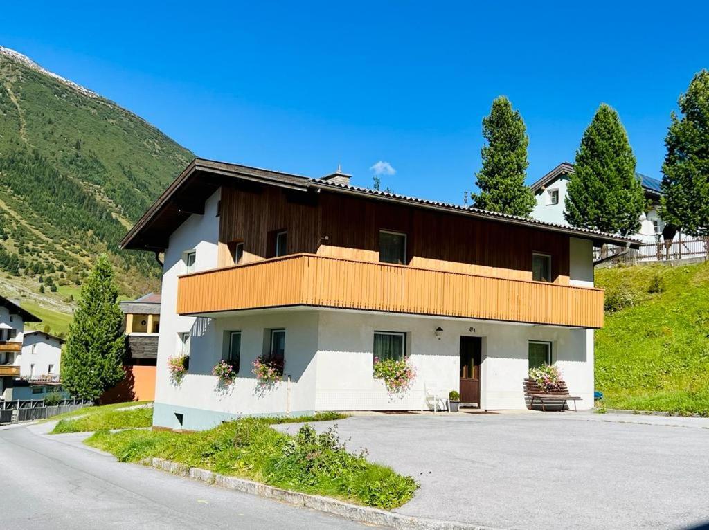 Chasetta Zum Sigrist Villa Galtuer Luaran gambar